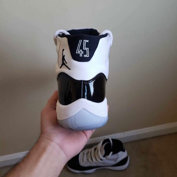 Jordan 11 Concord (2018) Size 8 used